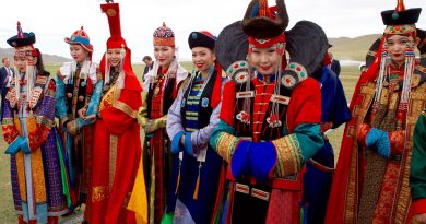 trang phục Mông Cổ